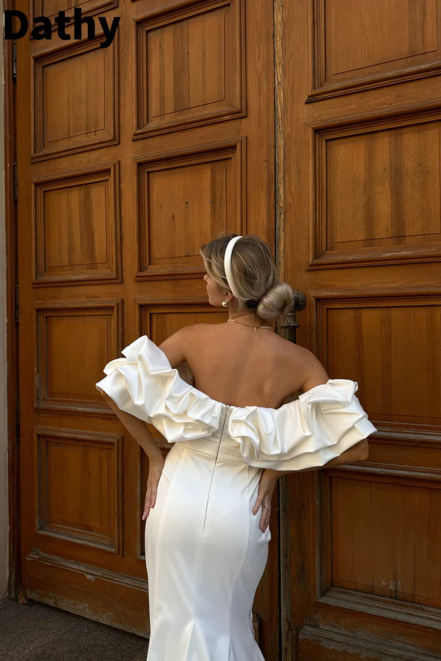 Dathy White Elegant Ruffle Wedding Dress Card Shoulder Sweeping Train Bride Robe Wedding Dresses For Woman