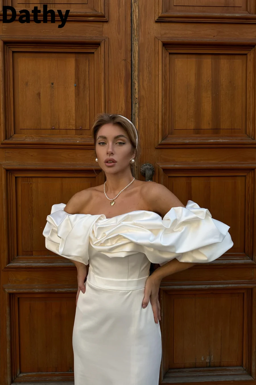 Dathy White Elegant Ruffle Wedding Dress Card Shoulder Sweeping Train Bride Robe Wedding Dresses For Woman