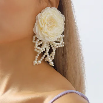 Saldžių gėlių perlų puokštės auskarai Retro lanko mazgo pakabuko temperamentas Perdėtas auskarai Papuošalai moterims Mada