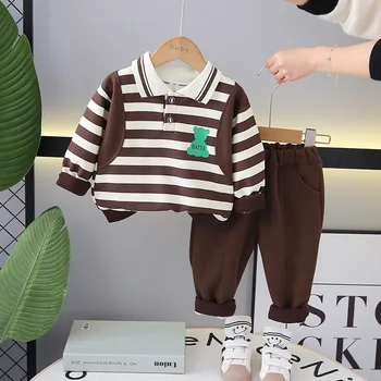 Dizainerio drabužiai berniukams 2024 m. Pavasario korėjietiško stiliaus animacinis filmas Dryžuota atverčiama apykaklė Marškinėliai ilgomis rankovėmis Kelnės Vaikų berniukų kostiumas