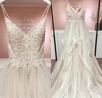 Sweetheart Spagečių dirželiai A-Line vestuvinė suknelė moterims Karoliukų aplikacijos Ruffles nuotakos suknelė
