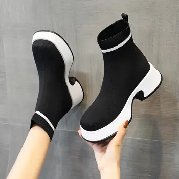 Moteriški sportbačiai 2023 Nauji moteriški apvalūs kojų pirštai Megzti kulkšnies batai Platforma Kačiukų kulniukai Stilingos paprastos merginos Zapatos de Mujer batai